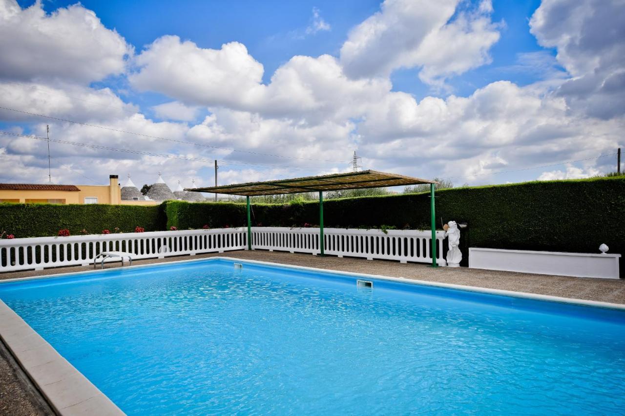 I Cinque Trulli With Swimming Pool Villa Martina Franca Dış mekan fotoğraf